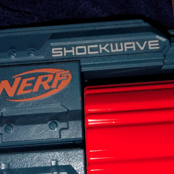 Nerf Elite 2.0 Shockwave RD-15 Blaster, 15-Dart Rotating Drum - Picture 4 of 7